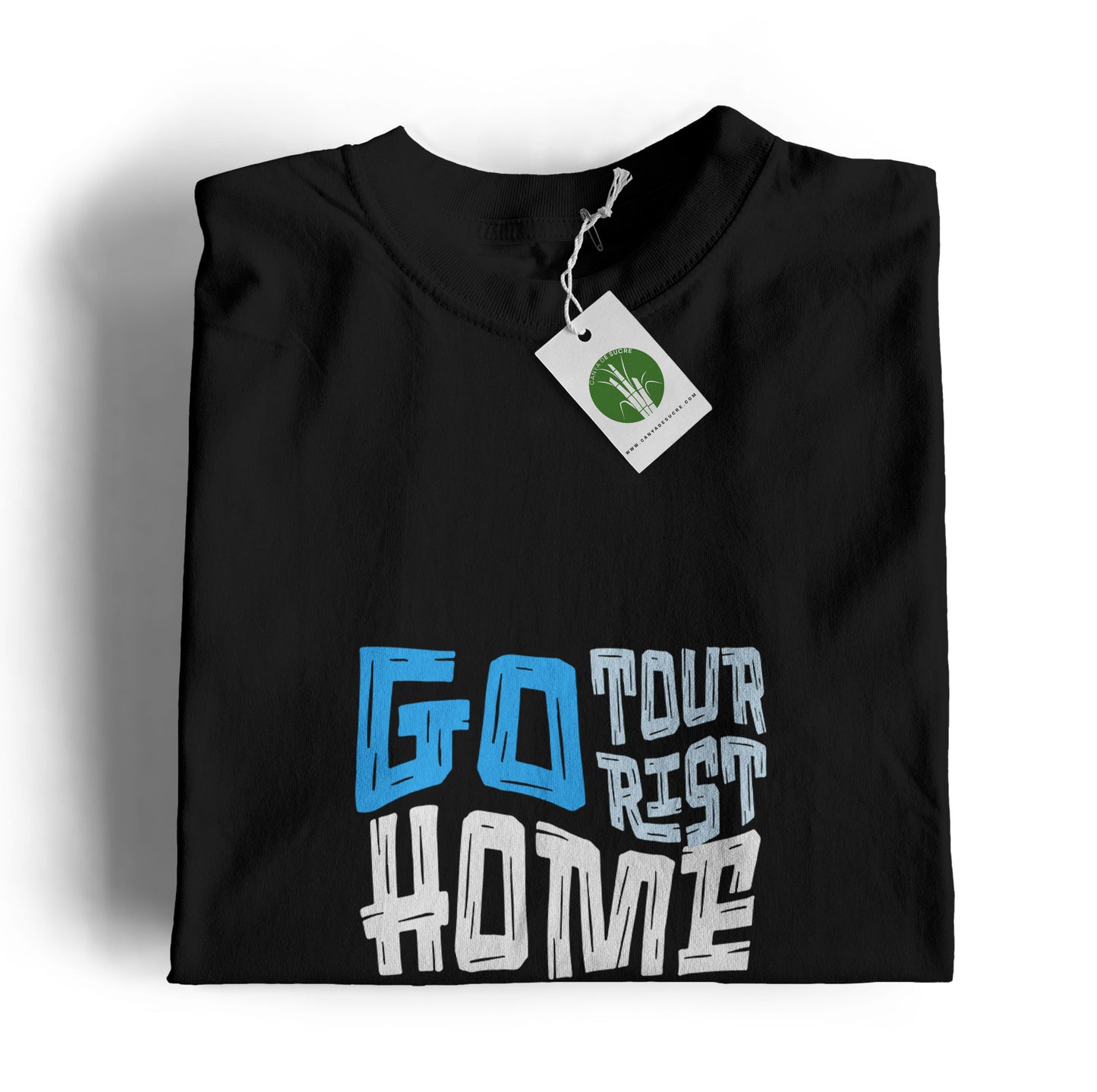 Samarreta negra amb el missatge reivindicatiu "Tourist go home" estampat amb tipografia urbana i colors cridaners.