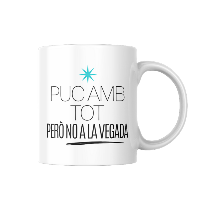 Tassa blanca amb la frase motivadora i divertida 'Puc amb tot, però no a la vegada', en un disseny minimalista