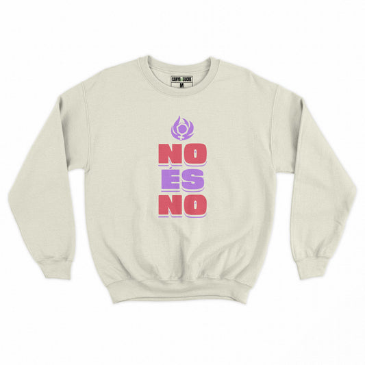 Dessuadora beige amb el missatge “NO ÉS NO” en lletres grans de color roig i morat, amb símbol feminista —disseny original de Canya de Sucre.